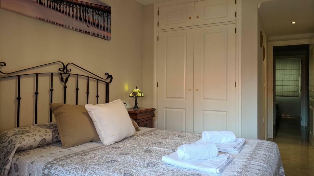 Apartamento Las Camelias 베날마데나코스타 외부 사진
